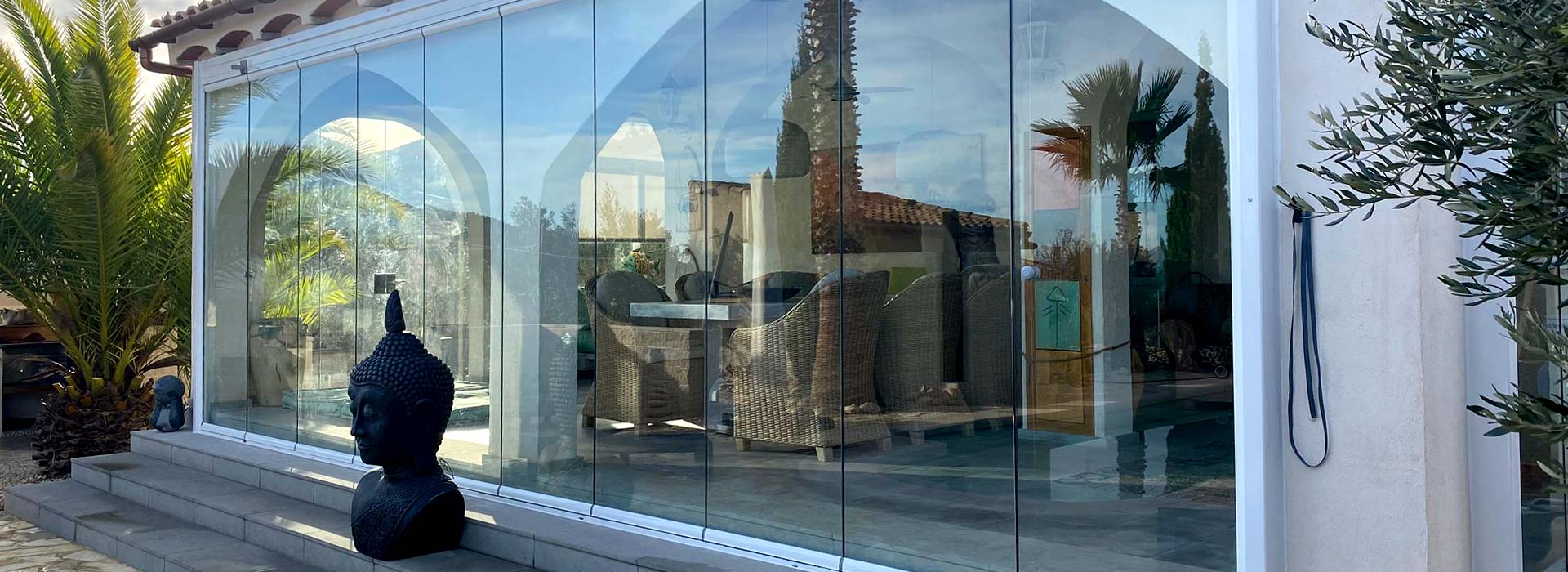 Cerramiento de cristal abatible | CerramientosenValencia