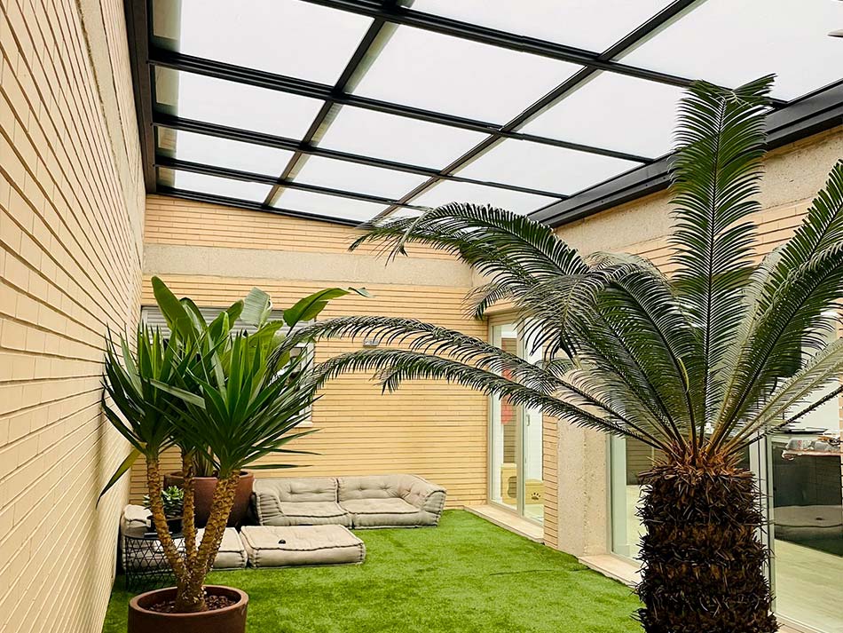 Patio con Techo Móvil