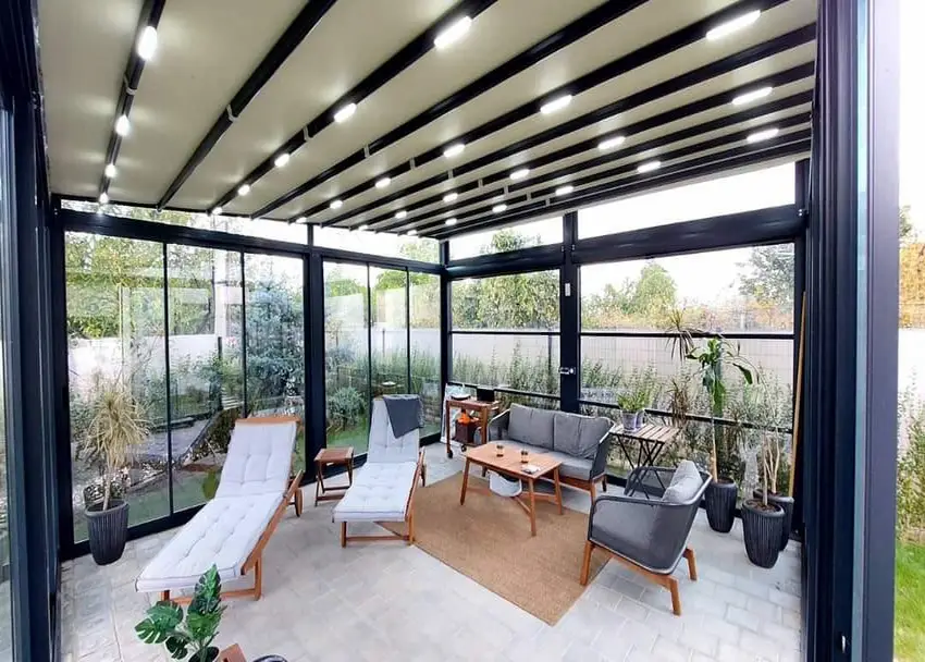 Decoración de pérgola bioclimática