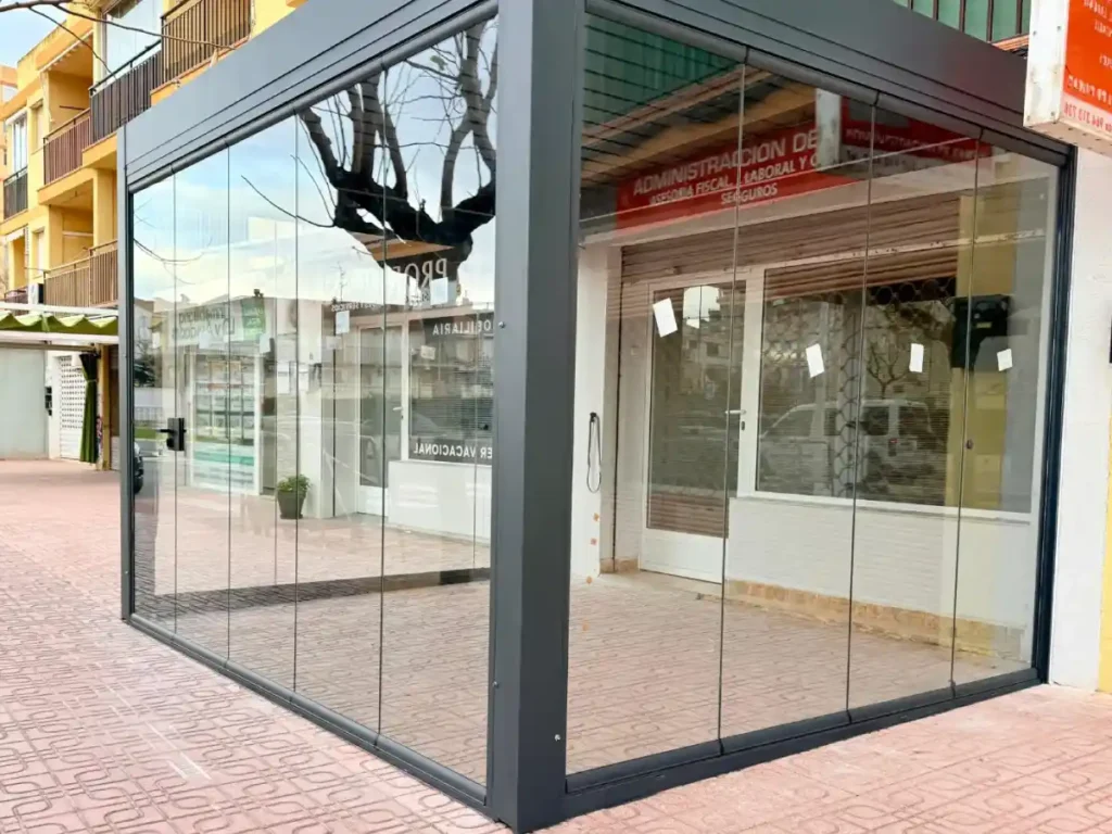 Cerramiento local cortinas de cristal