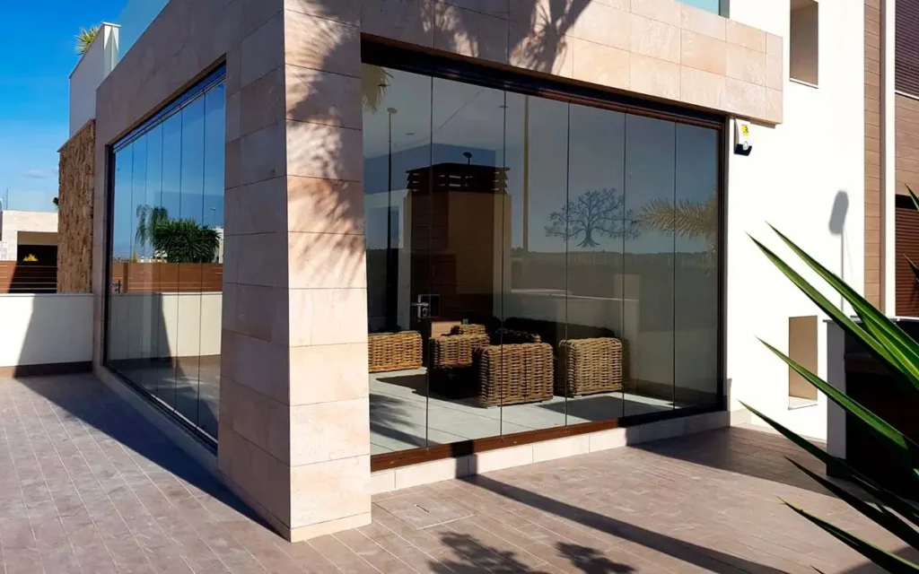 Cerramiento ático cortinas de cristal